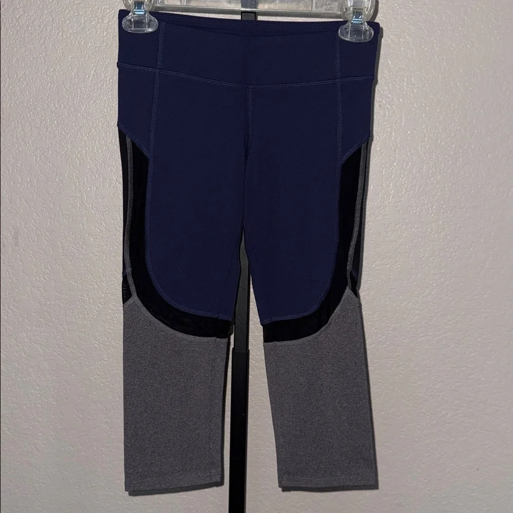 Alo Navy and Gray Colorblock Leggings with Mesh size small